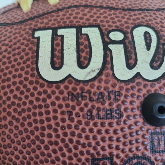 Wilson NCAA Football Junior Size Composite Leather Item F1663 7-9 Pounds Inflate - Picture 5 of 10